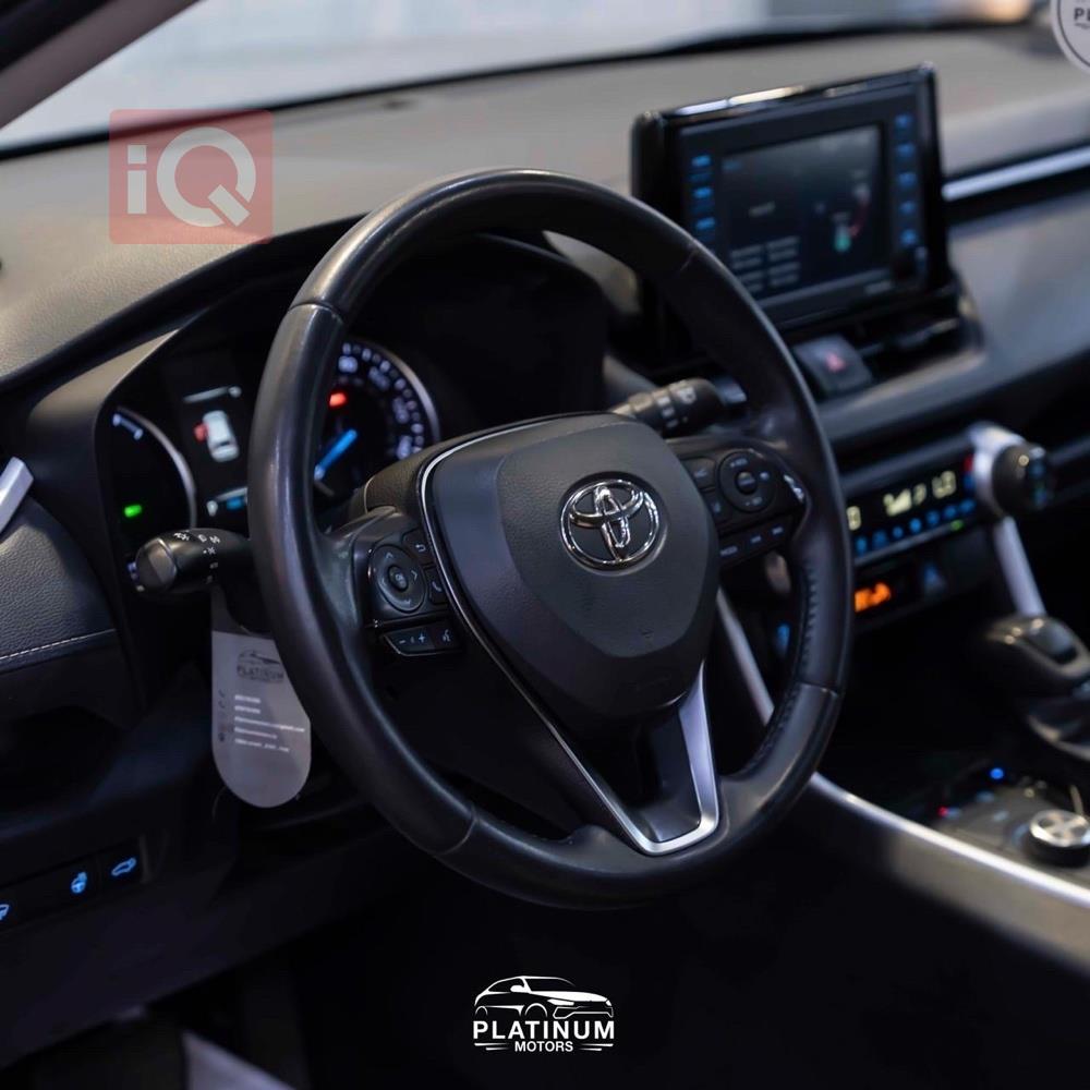 https://cdn.iqcars.iob2b45fd0-9a3f-44a7-bcd0-fc6fd785091b_7.jpg